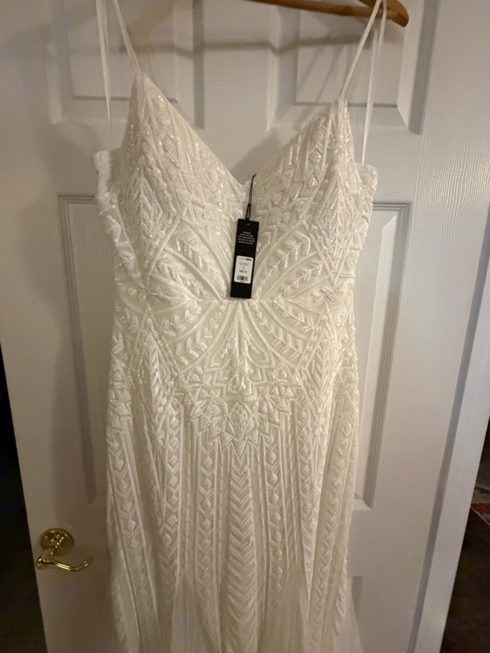 NWT Elegant White Embroidered Tulle Evening Dress - Picture 4 of 10